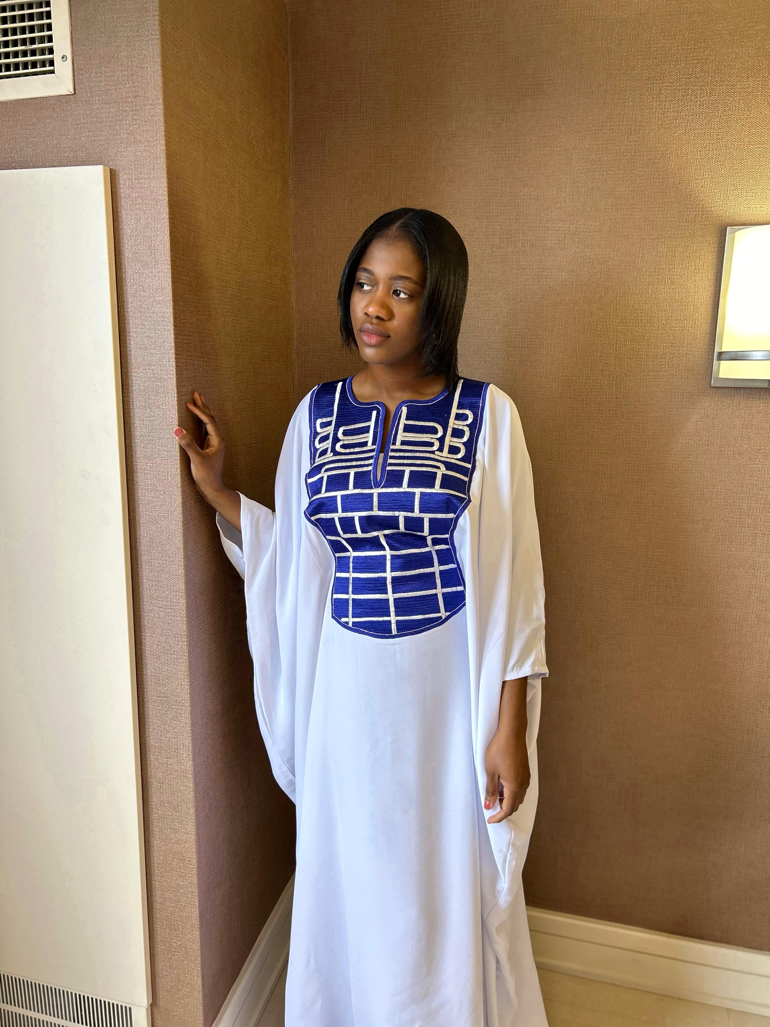 Super-Cent Embroidered Dress Beige